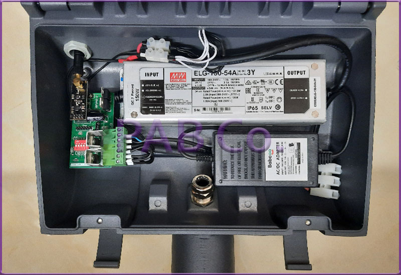 روشنایی هوشمند - کنترلر نصب شده در چراغ خیابانی